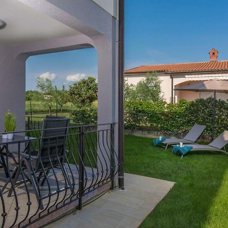 Silver Holiday House Vrvari Bagian luar foto