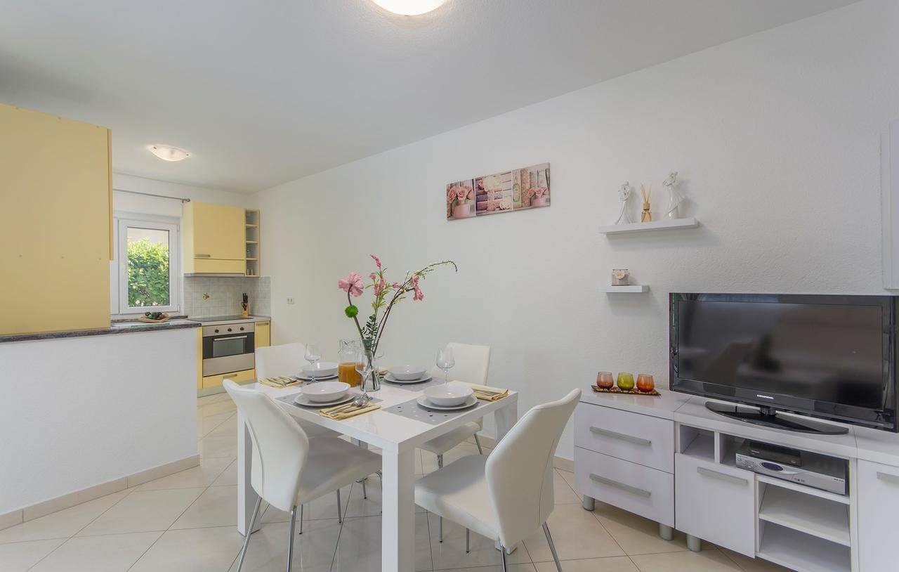 Silver Holiday House Vrvari Bagian luar foto