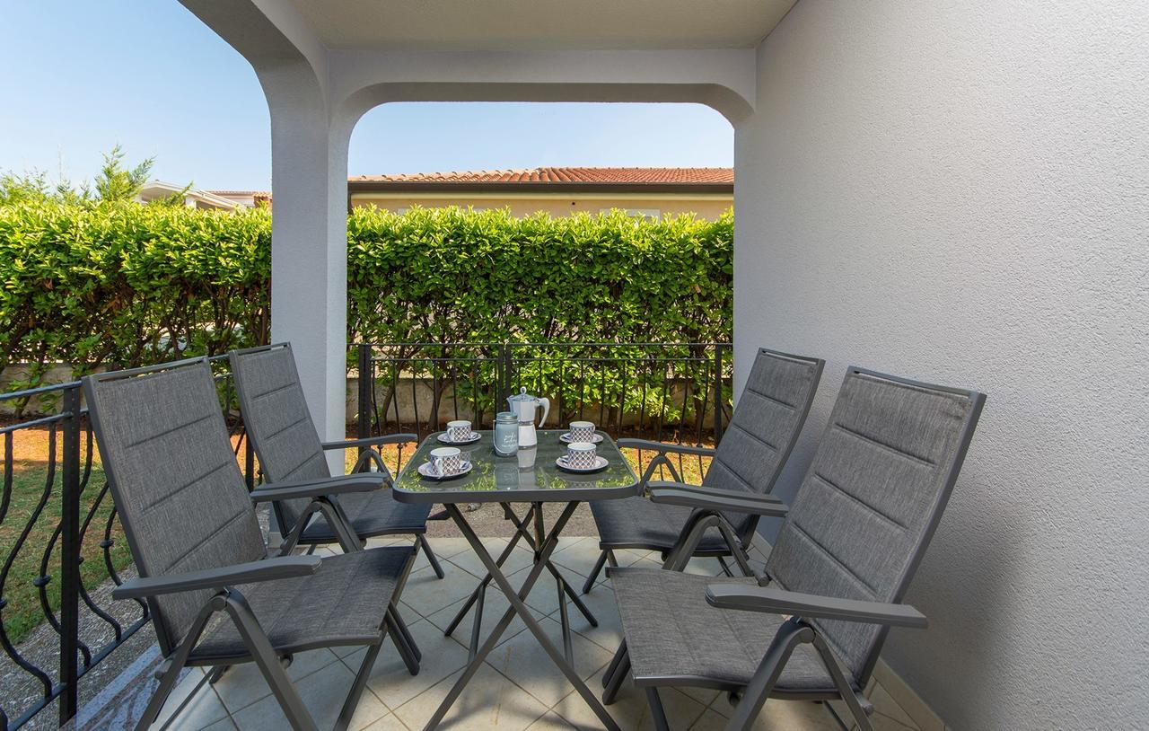 Silver Holiday House Vrvari Bagian luar foto