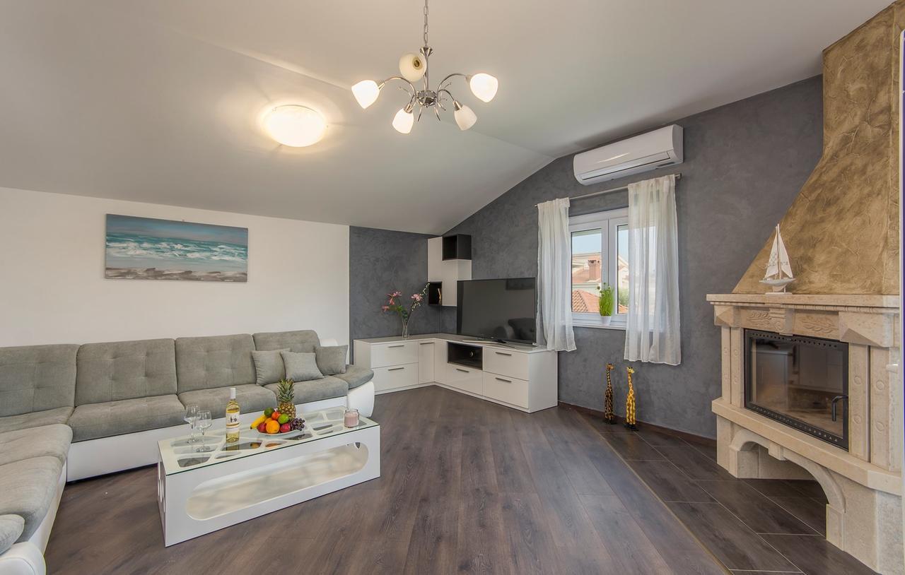 Silver Holiday House Vrvari Bagian luar foto