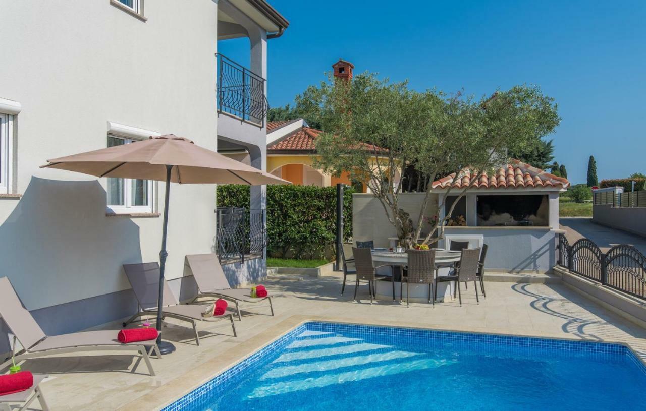 Silver Holiday House Vrvari Bagian luar foto