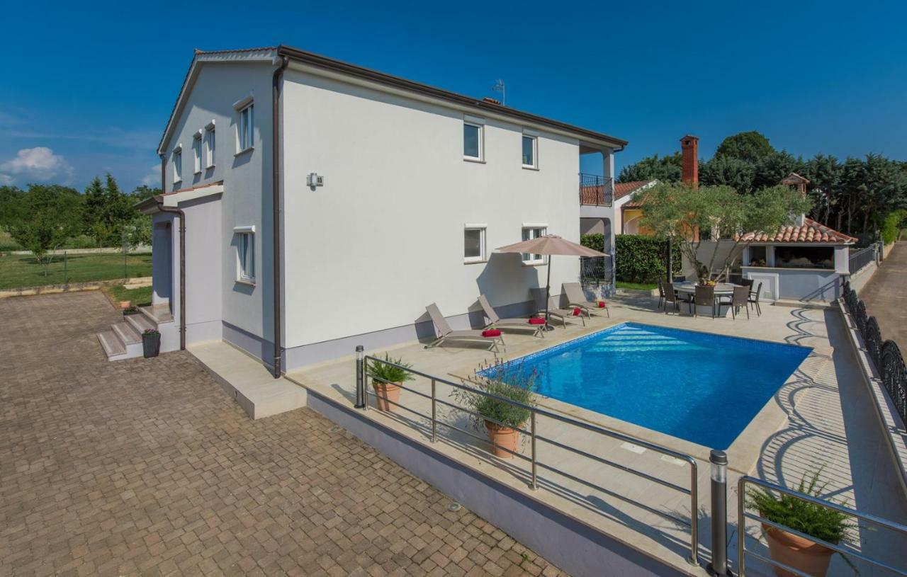 Silver Holiday House Vrvari Bagian luar foto